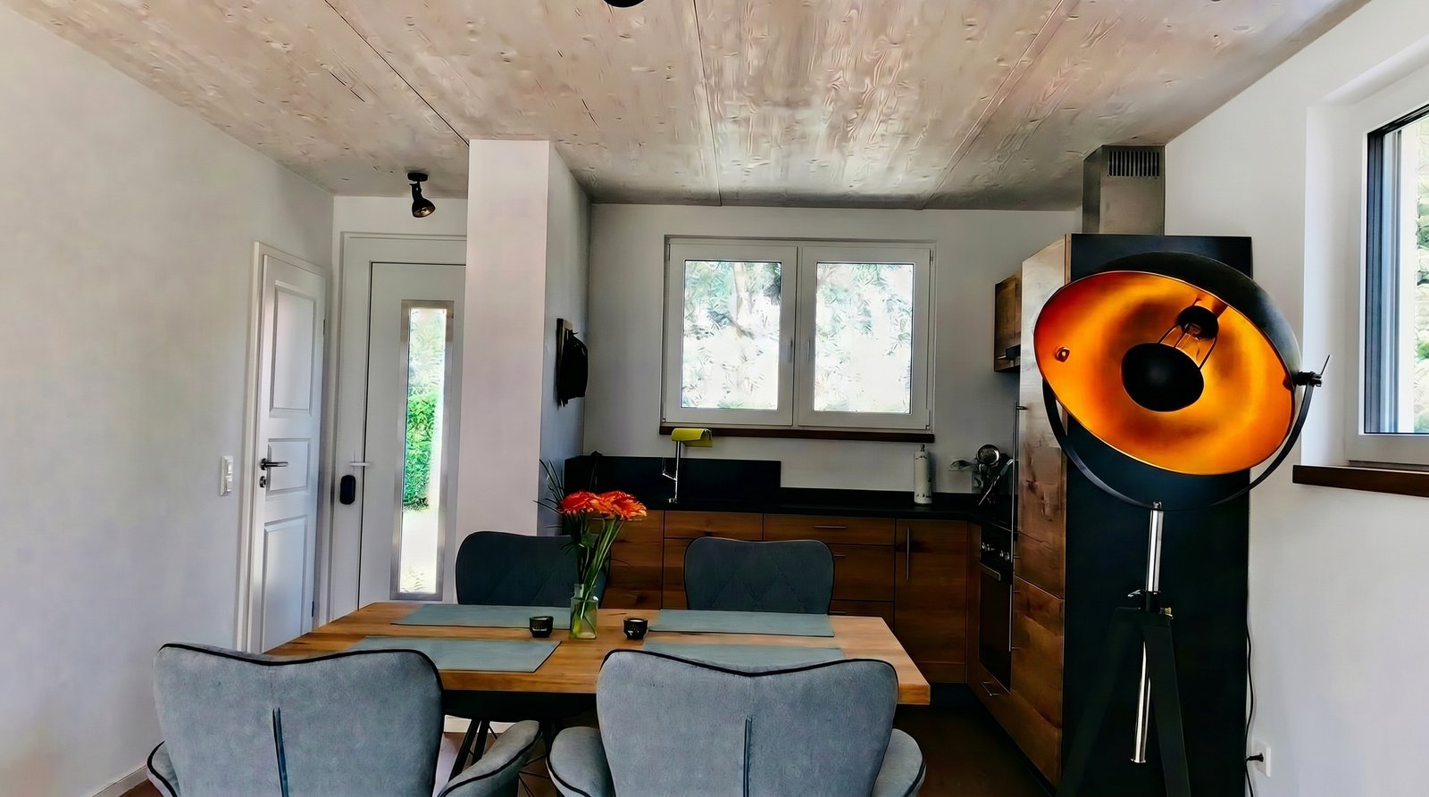 Küche und Esszimmer Ferienhaus Bug